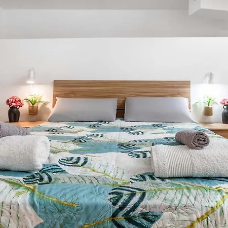 • 1 Bdr • 3 Letti • 1 Bagno • Wi-fi アパート *