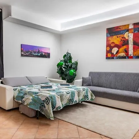 • 1 Bdr • 3 Letti • 1 Bagno • Wi-fi アパート *