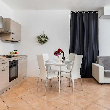 • 1 Bdr • 3 Letti • 1 Bagno • Wi-fi ミラノ