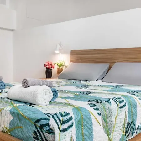 • 1 Bdr • 3 Letti • 1 Bagno • Wi-fi ミラノ